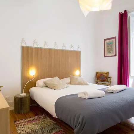 Principe Real Cool And Artistic 3 Bedrooms Flat! Lissabon