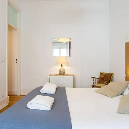 Principe Real Cool And Artistic 3 Bedrooms Flat! Apartamento