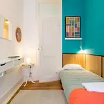 Principe Real Cool And Artistic 3 Bedrooms Flat! *